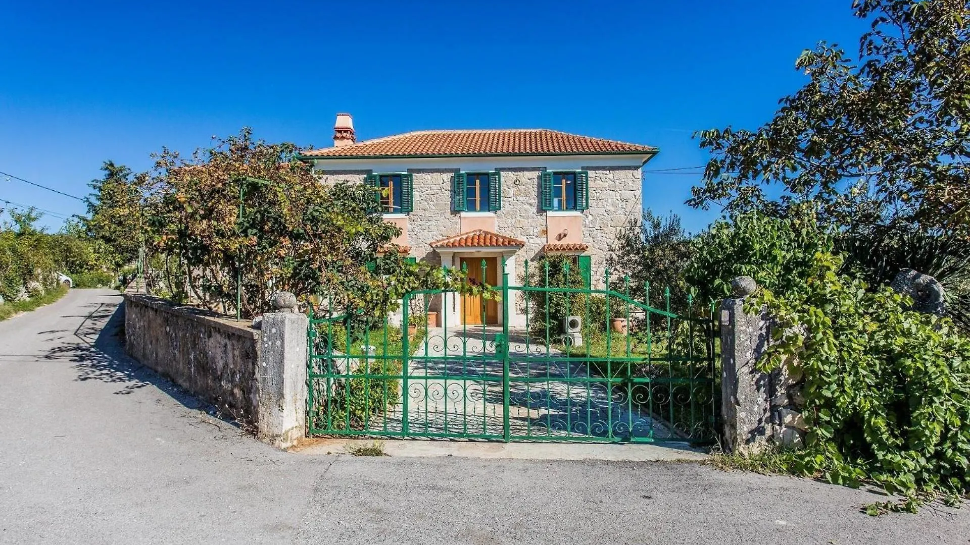 Ferienhaus Fuer 7 Personen Ca 3500 Qm In Dobrinj, Kvarner Bucht Krk 0*, Dobrinj