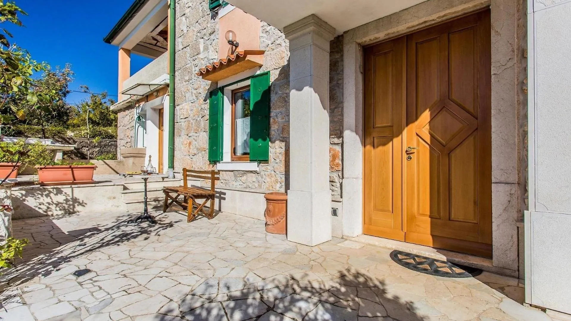 Ferienhaus Fuer 7 Personen Ca 3500 Qm In Dobrinj, Kvarner Bucht Krk