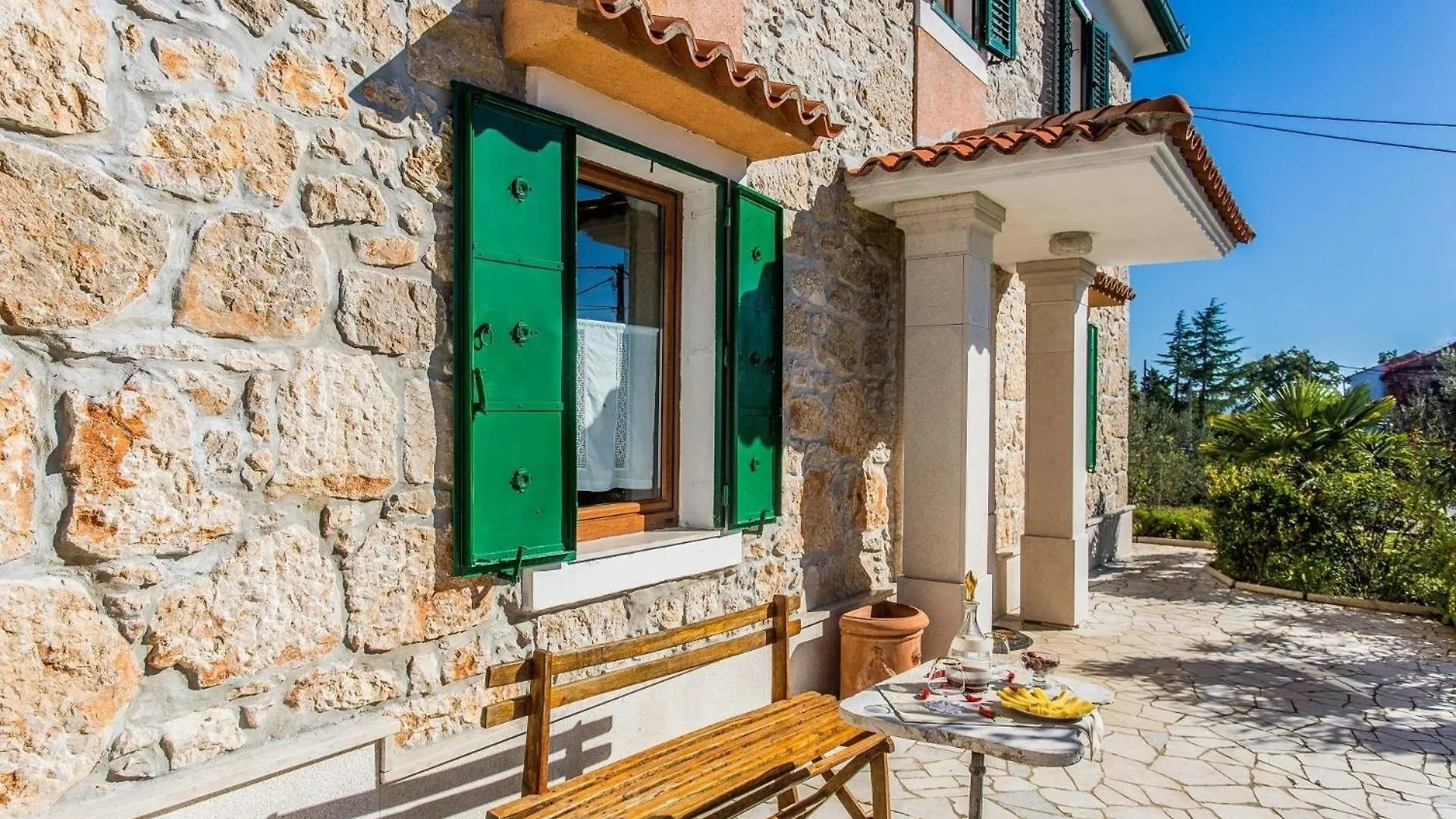 Ferienhaus Fuer 7 Personen Ca 3500 Qm In Dobrinj, Kvarner Bucht Krk Dobrinj